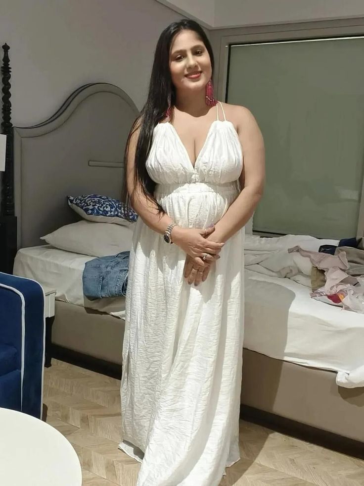 Sakshi Trusted Escorts Delhi